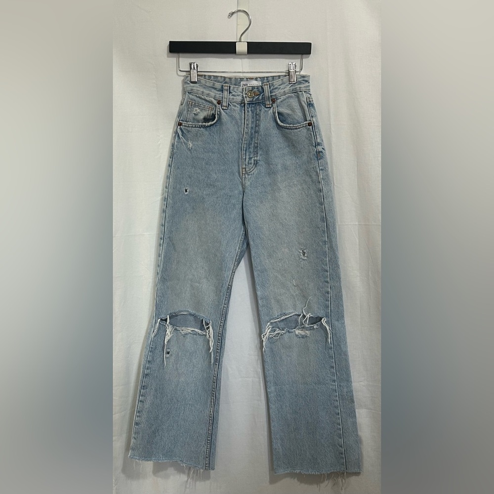 Zara - Distressed Blue Jeans